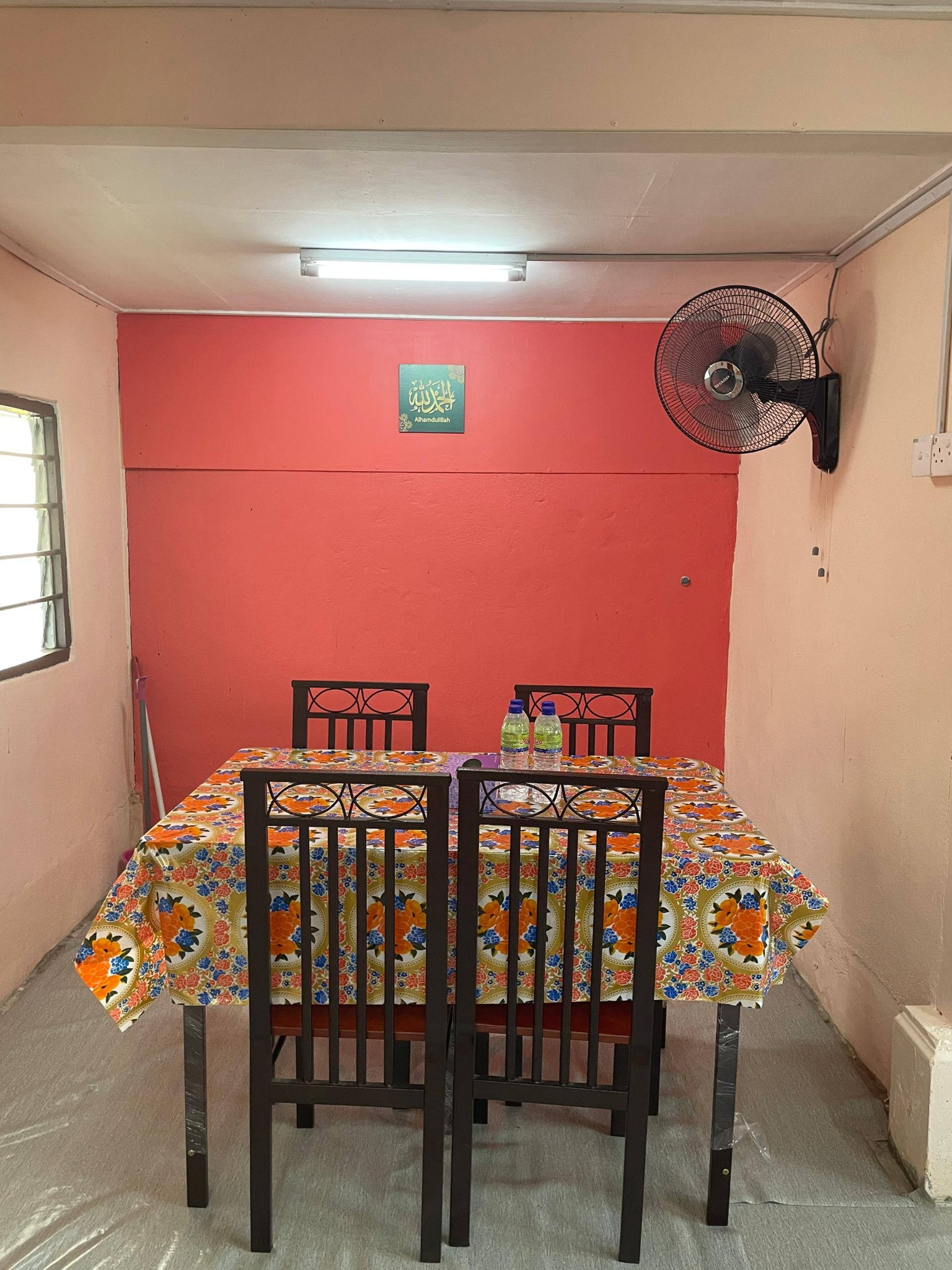 Homestay 1 dining area